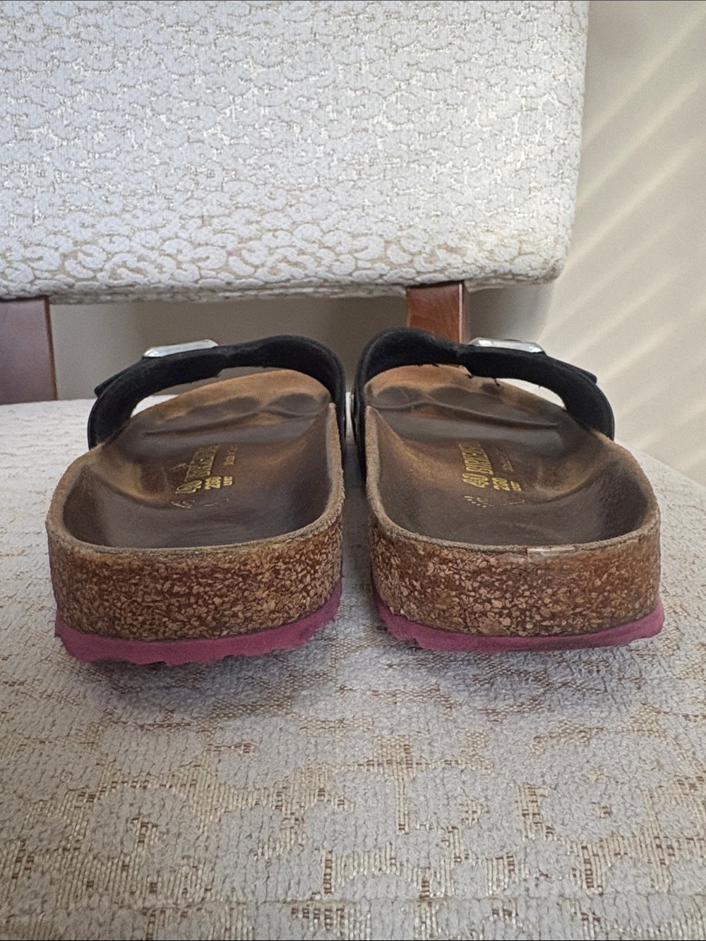 Birkenstock Black Sandals with Fuchsia Soles 40 - Picture 3 of 9